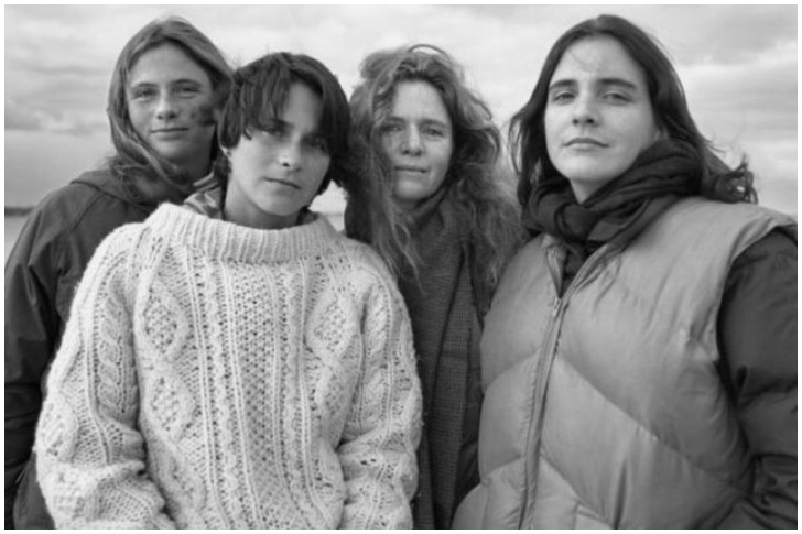 Vier Schwestern machen seit 40 Jahren das gleiche Foto und die